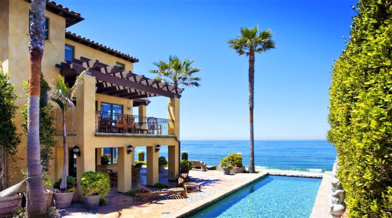 Real estate on Spanish beach